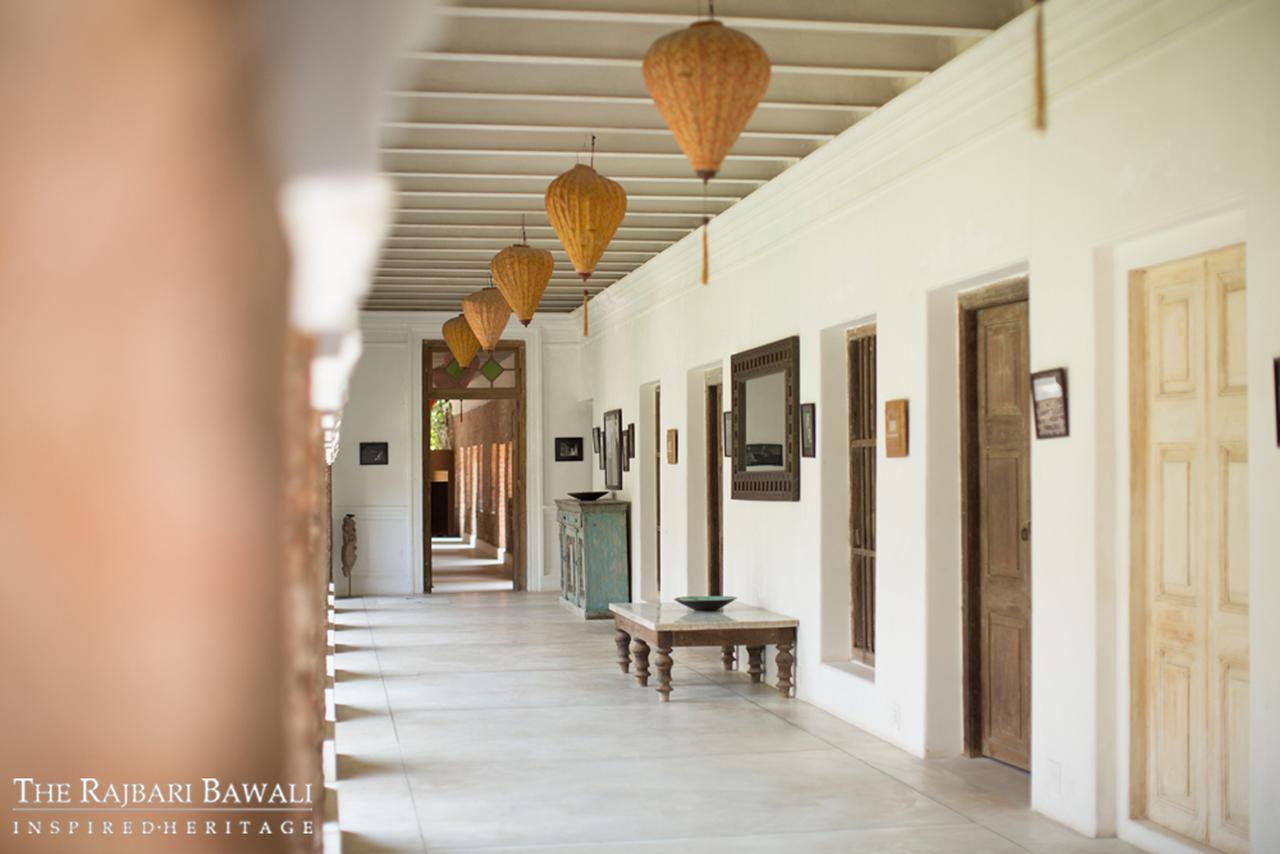 ホテル The Rajbari Bawali コルカタ エクステリア 写真