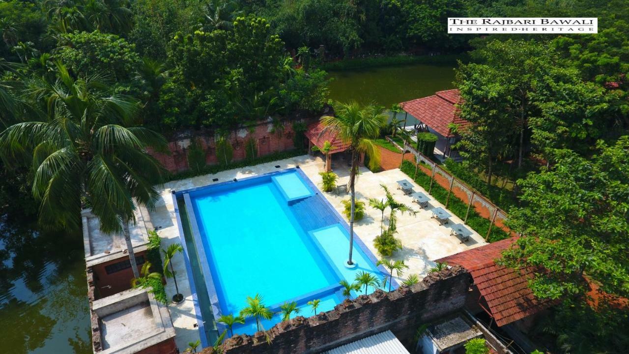 ホテル The Rajbari Bawali コルカタ エクステリア 写真